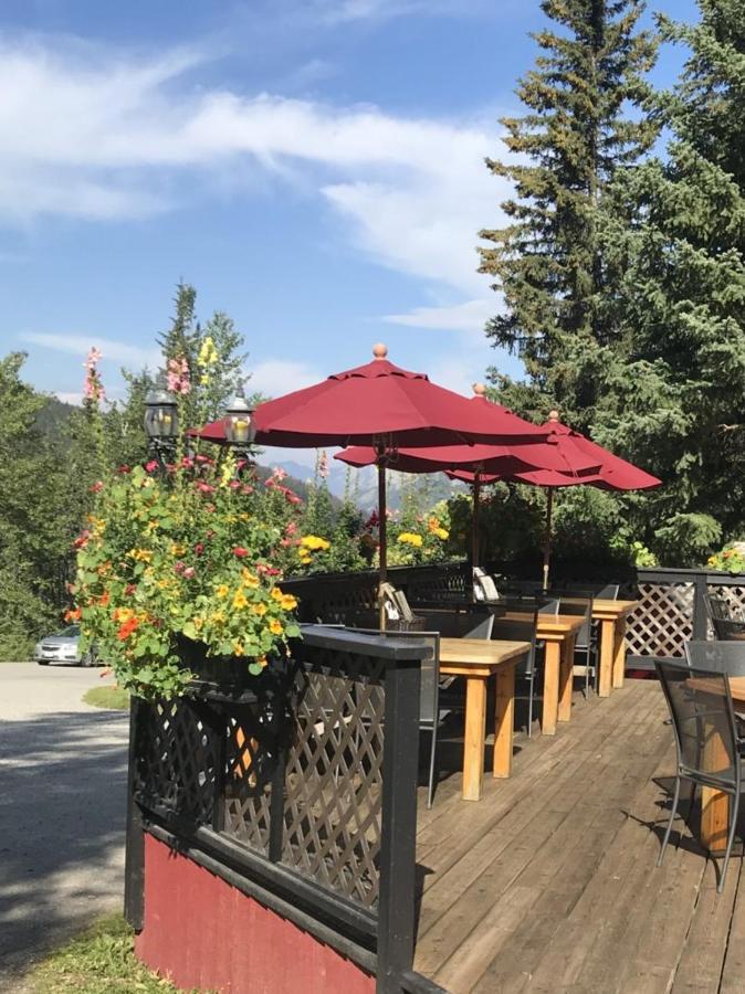 Resort Miette Hot Springs *