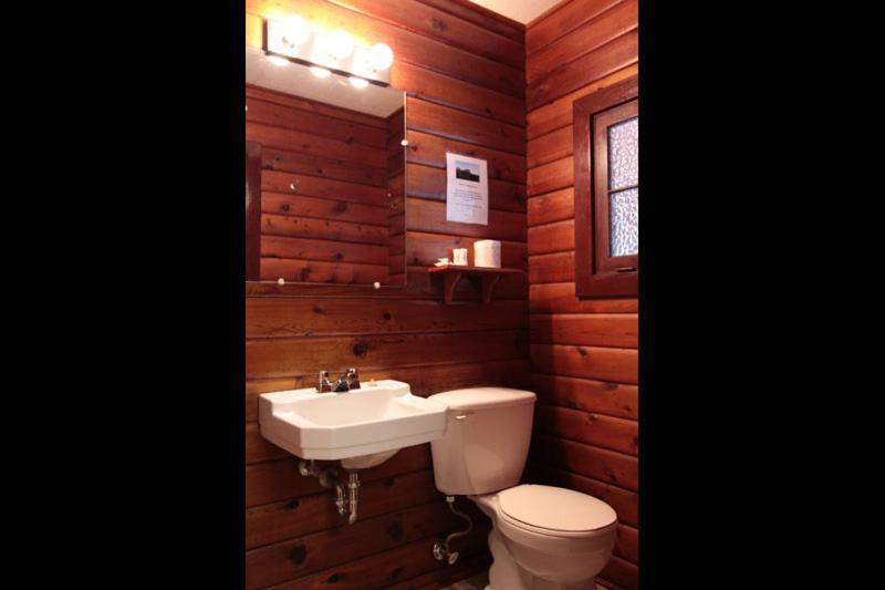 Miette Hot Springs Resort