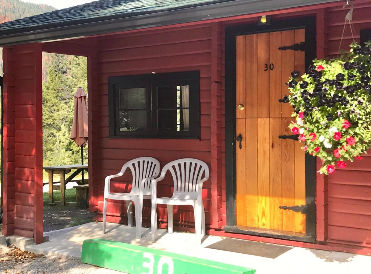 Resort Miette Hot Springs Jasper